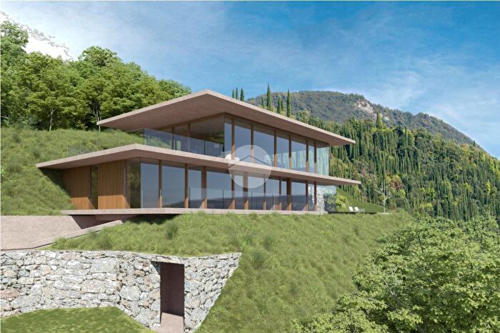 Casa con 6 locali in vendita in Via Oleandri, Toscolano Maderno