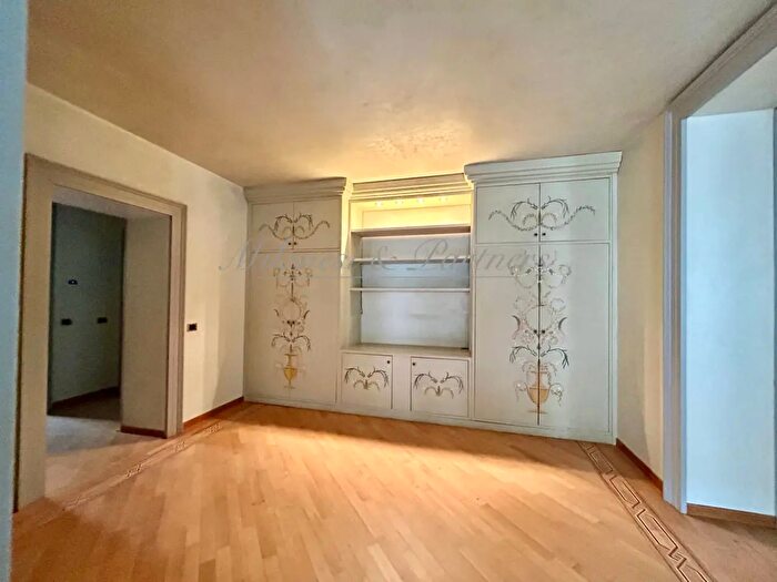 Appartamento quadrilocale in affitto in Piazzetta del Delfino, Bergamo