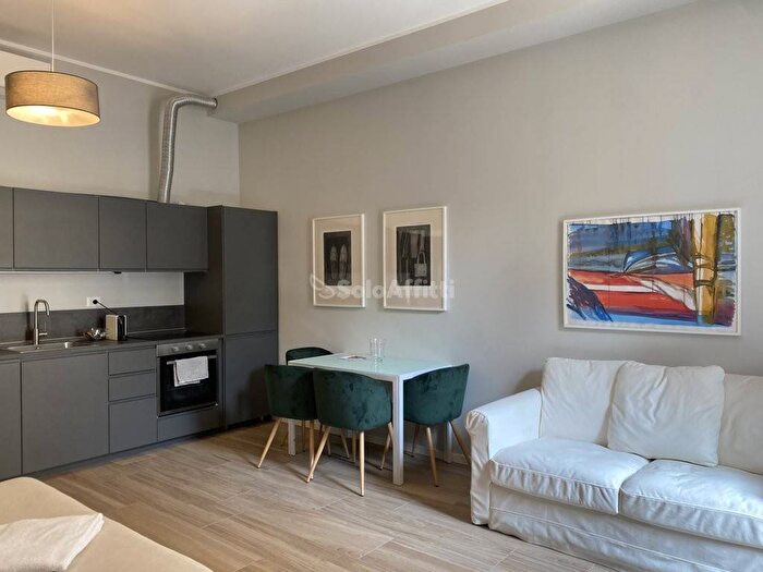 Appartamento monolocale in affitto in Missori, Milano