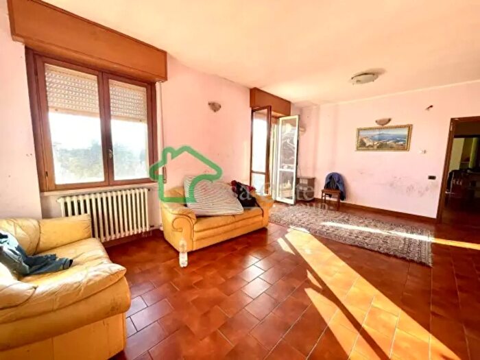 Appartamento quadrilocale in vendita in Via Michelangelo Buonarroti, Lodi Vecchio