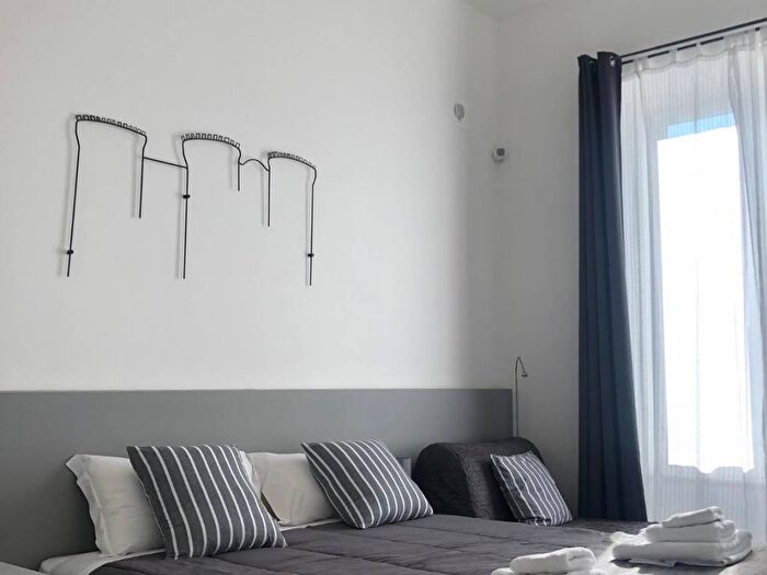 Appartamento in affitto in Corso Meridionale, Vasto, Napoli