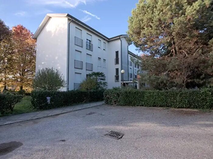Appartamento quadrilocale in vendita in Via Ticino, Garbagnate Milanese