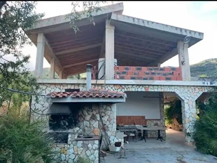 Casa monolocale in vendita in Via Favarotta, Marineo