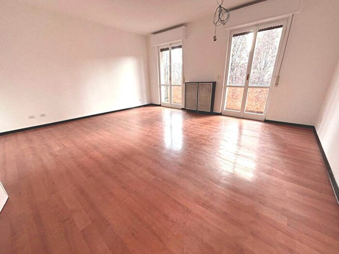 Appartamento trilocale in affitto in Via Pietro Colletta, Porta Romana Medaglie dOro, Milano