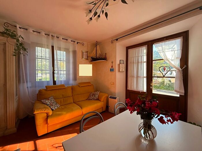 Casa bilocale in vendita in Seravezza