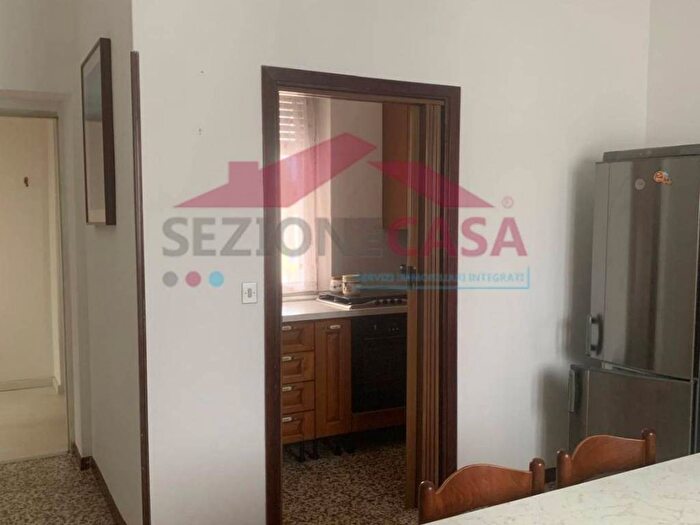 Appartamento bilocale in affitto in Via Monte Bianco, Centro, Caronno Pertusella