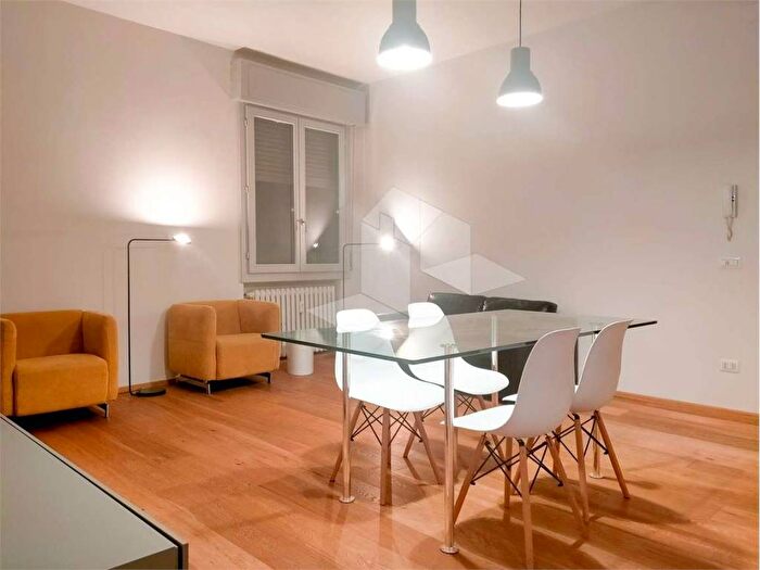 Appartamento trilocale in affitto in Centro Storico, Reggio Emilia