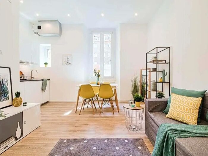 Appartamento monolocale in affitto in Viale Tunisia, Milano