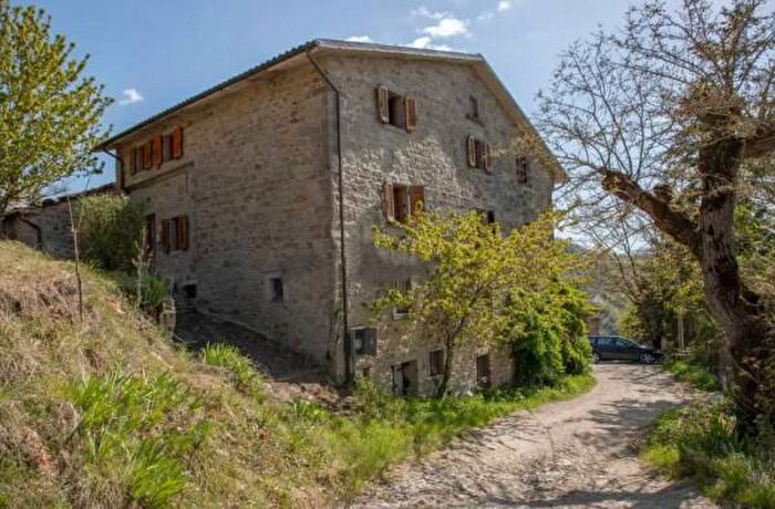 Casa quadrilocale in vendita in Località Ville di Roti, Pieve Santo Stefano