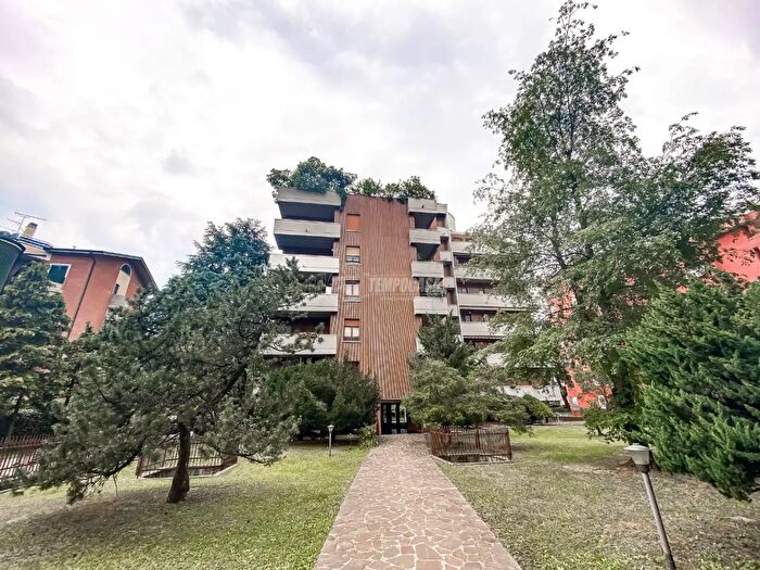 Appartamento trilocale in affitto in Via Giovanni Sibelius, Monza