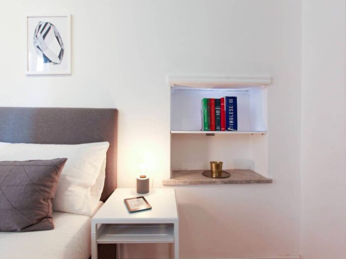 Appartamento monolocale in affitto in Viale Bligny, Bocconi, Milano