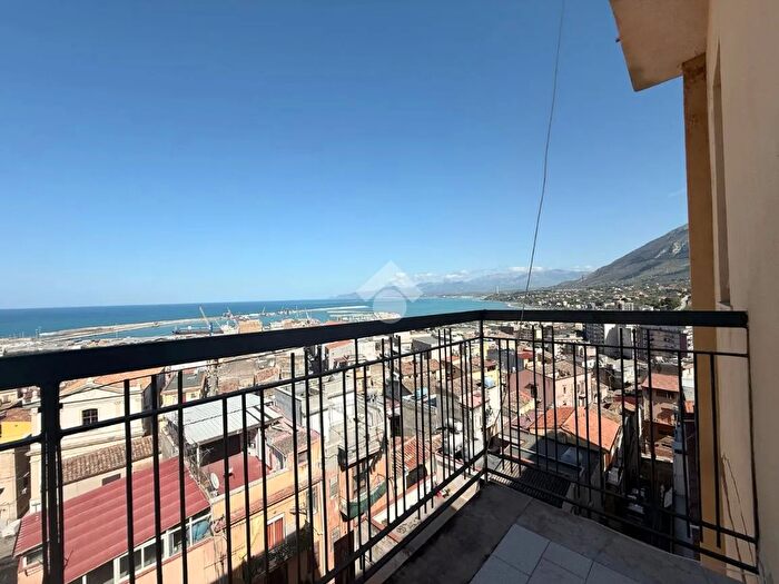 Appartamento quadrilocale in vendita in Via Modestia, Termini Imerese