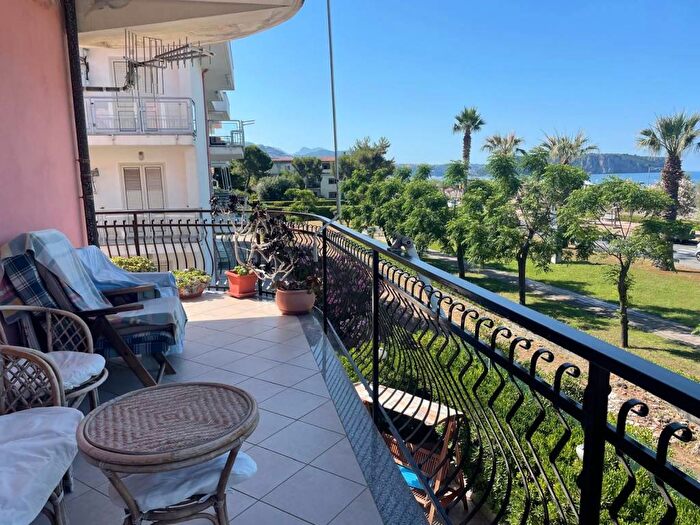 Appartamento trilocale in affitto in Via Vincenzo Bellini, Praia a Mare