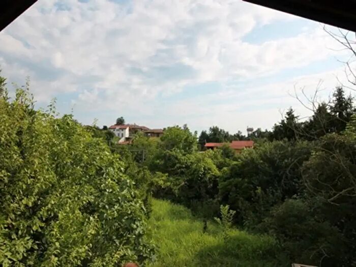 Casa con 6 locali in vendita in Via Nigiotto, Montafia