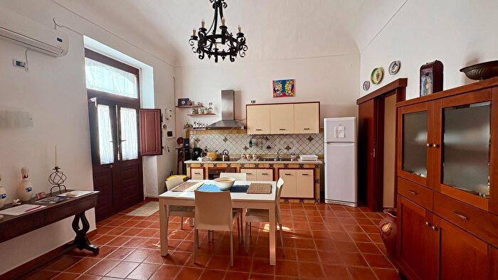 Appartamento bilocale in vendita in Via Trapani, Siracusa