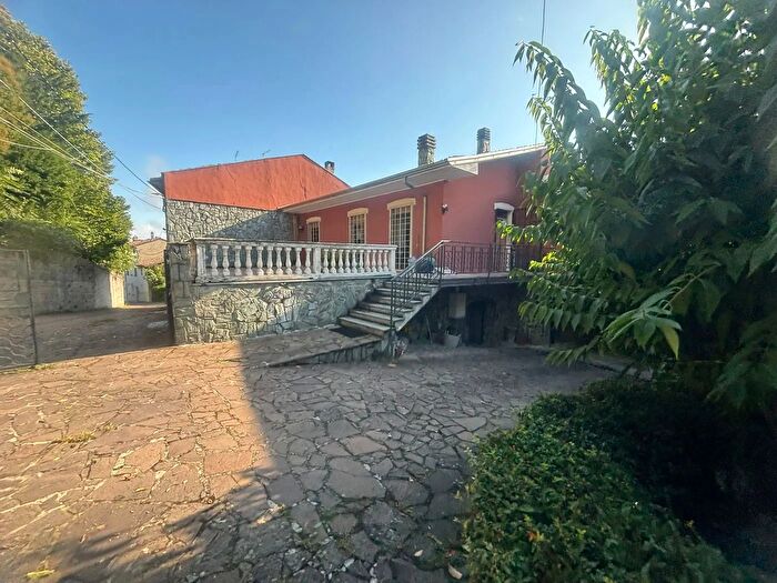 Casa in vendita in Fugazza, San Damiano Al Colle