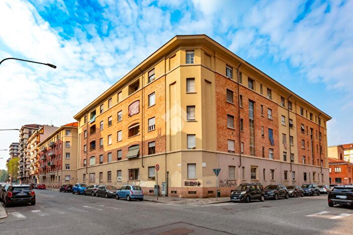 Appartamento trilocale in vendita in Via Vincenzo Lancia, Torino