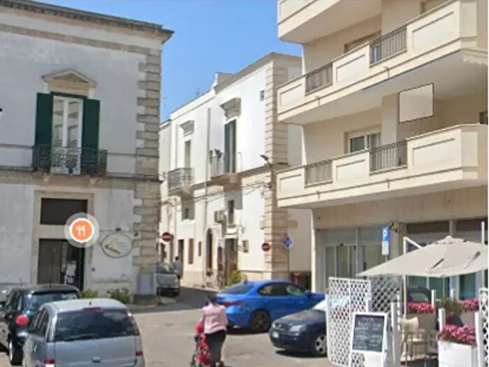 Appartamento trilocale in vendita in Via Luigi Glionna, Ginosa