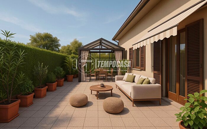 Appartamento con 9 locali in vendita in Milano