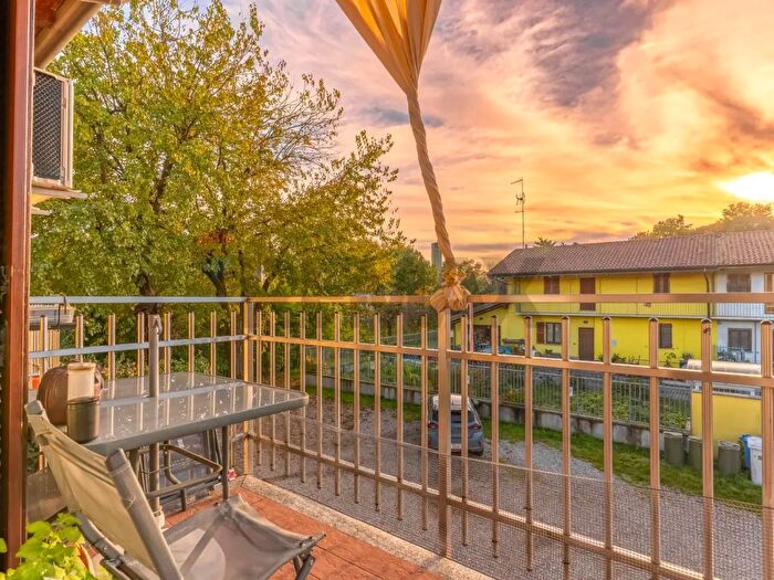 Appartamento bilocale in vendita in Via Carabelli, Lainate