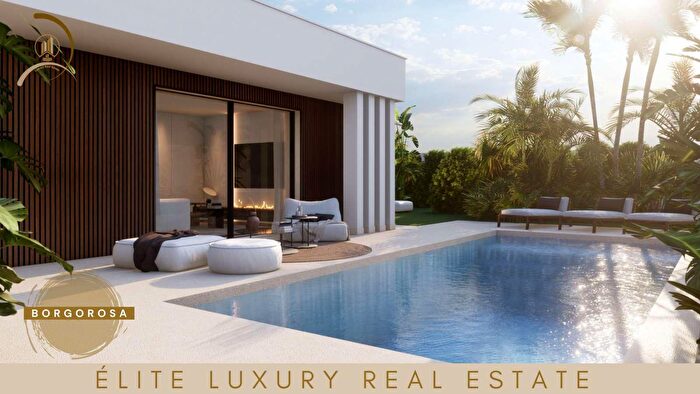 Casa quadrilocale in vendita in Via SantAnnibale Maria di Francia, Trani