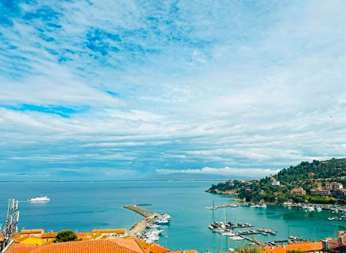 Appartamento quadrilocale in vendita in Via dellAppetito, Monte Argentario