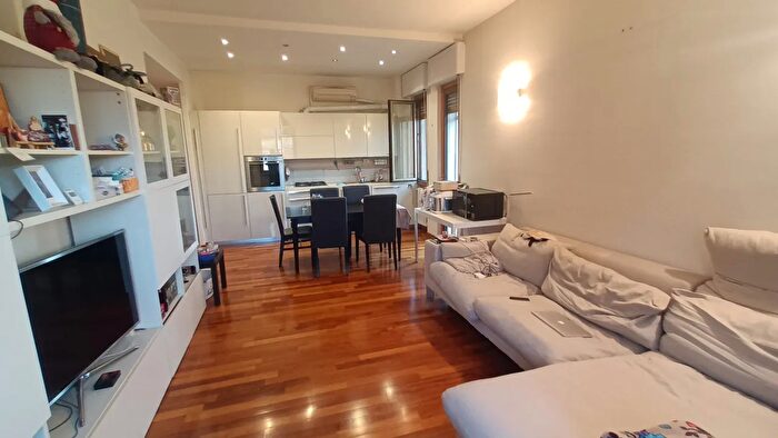 Appartamento trilocale in vendita in Via Parco Vecchio, Pavia