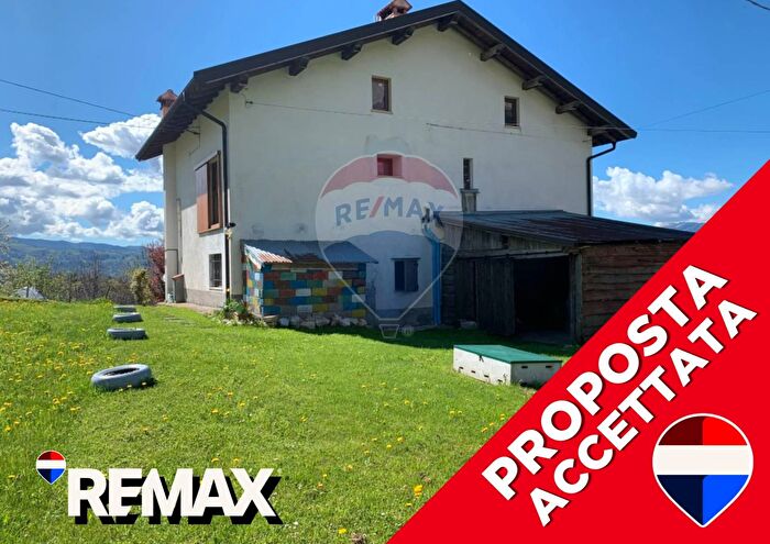 Appartamento con 6 locali in vendita in Via Mussera, Chies DAlpago