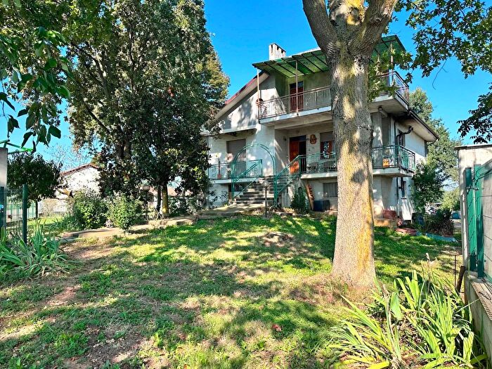 Casa con 7 locali in vendita in Strada Martini Sanfre, Sanfre