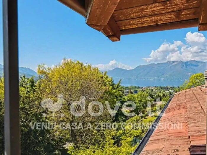 Appartamento con 5 locali in vendita in Vicolo della Gerla, Luino