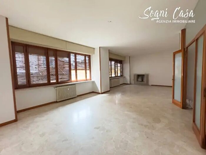 Appartamento con 5 locali in vendita in Corso Giacomo Matteotti, Oleggio