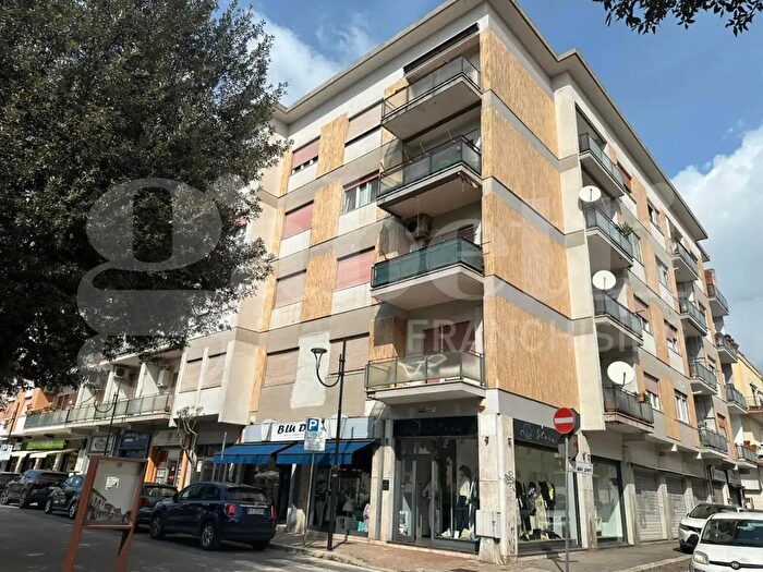 Appartamento trilocale in vendita in Largo Marconi, Aprilia