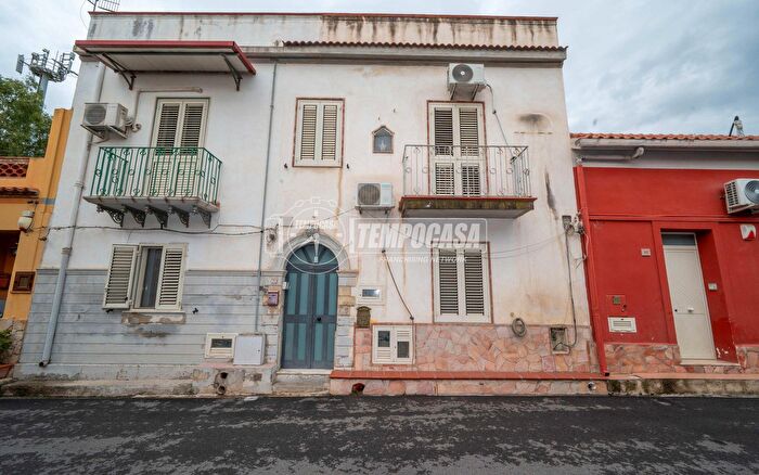 Casa quadrilocale in vendita in Contrada Ponte Schiavo, Messina