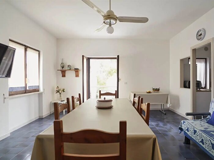 Appartamento quadrilocale in vendita in Roseto Capo Spulico