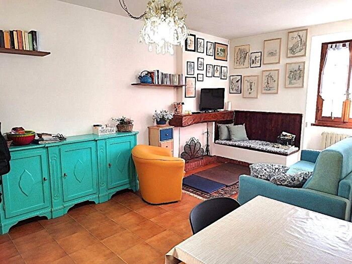 Casa trilocale in vendita in Camaiore