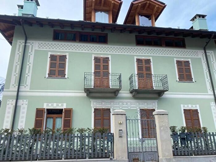 Case in Vendita e in Affitto - 3