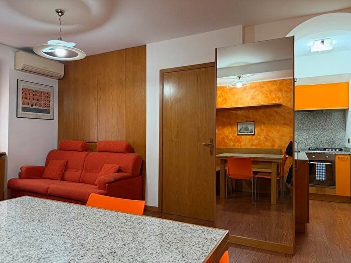 Appartamento bilocale in affitto in Viale Sabotino, Porta Romana Medaglie dOro, Milano