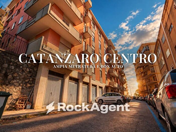Appartamento con 5 locali in vendita in Via Eugenio de Riso, San Leonardo, Catanzaro