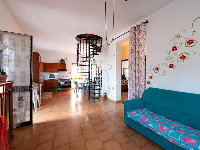 Casa con 7 locali in vendita in Cda Lucarella Snc, Vittoria