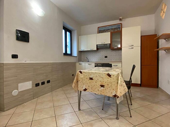 Appartamento monolocale in affitto in Via Terzaghi, Gorla Minore