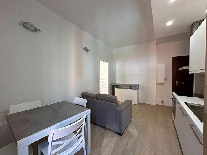 Appartamento bilocale in affitto in Via SantAdele, Corsico