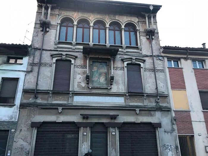 Appartamento con 20 locali in vendita in Cortemaggiore