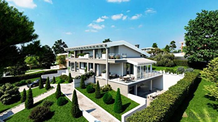 Casa con 6 locali in vendita in Largo dellOlgiata, Roma