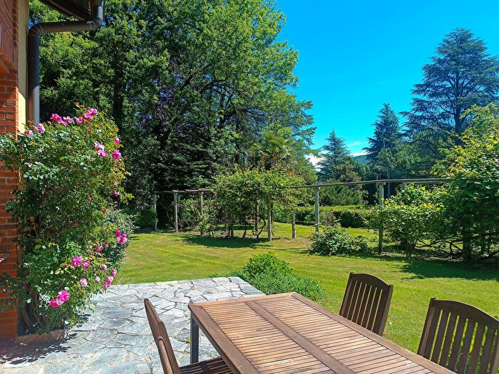 Appartamento con 6 locali in affitto in Via Ferrera, Cunardo