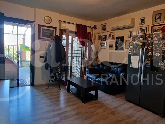 Appartamento trilocale in vendita in Viale delle Margherite, Anzio