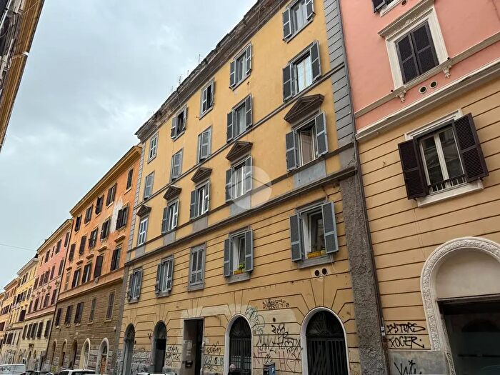 Appartamento bilocale in vendita in Via dei Campani, Roma