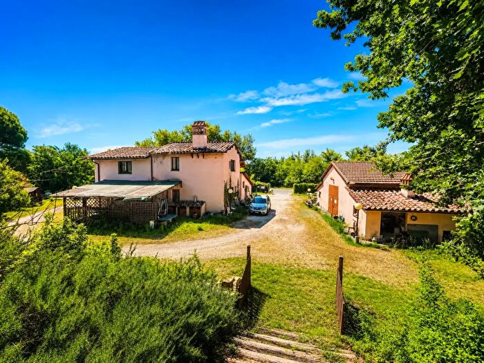 Casa con 10 locali in vendita in Località Molinelle, San Gemini
