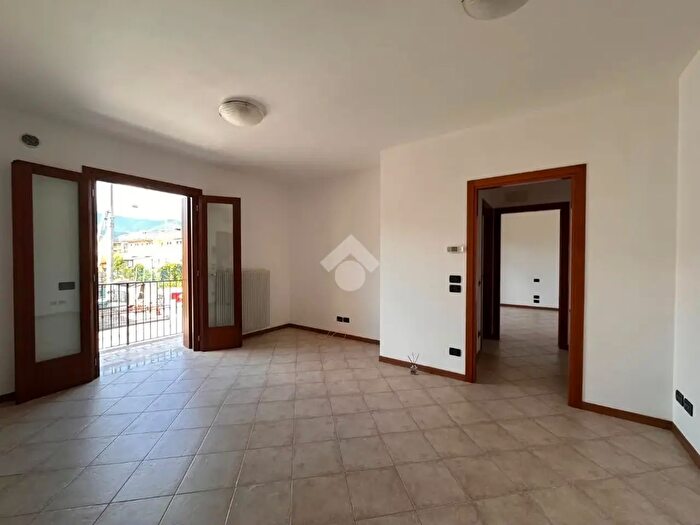 Appartamento bilocale in vendita in Via Longa, Asolo