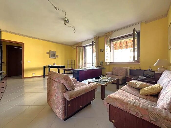 Appartamento con 5 locali in vendita in Via dei Buccheri, Viterbo