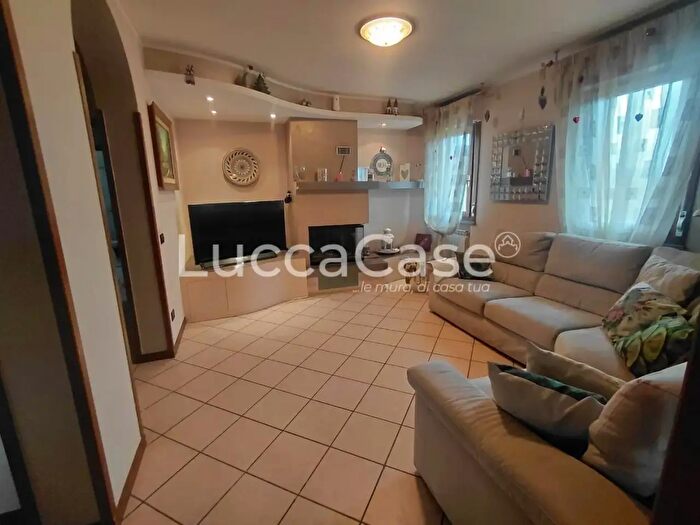 Appartamento con 5 locali in vendita in Calità, Altopascio